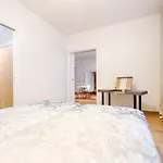 City Centre Chic Apartment Ljubljana 1/4
